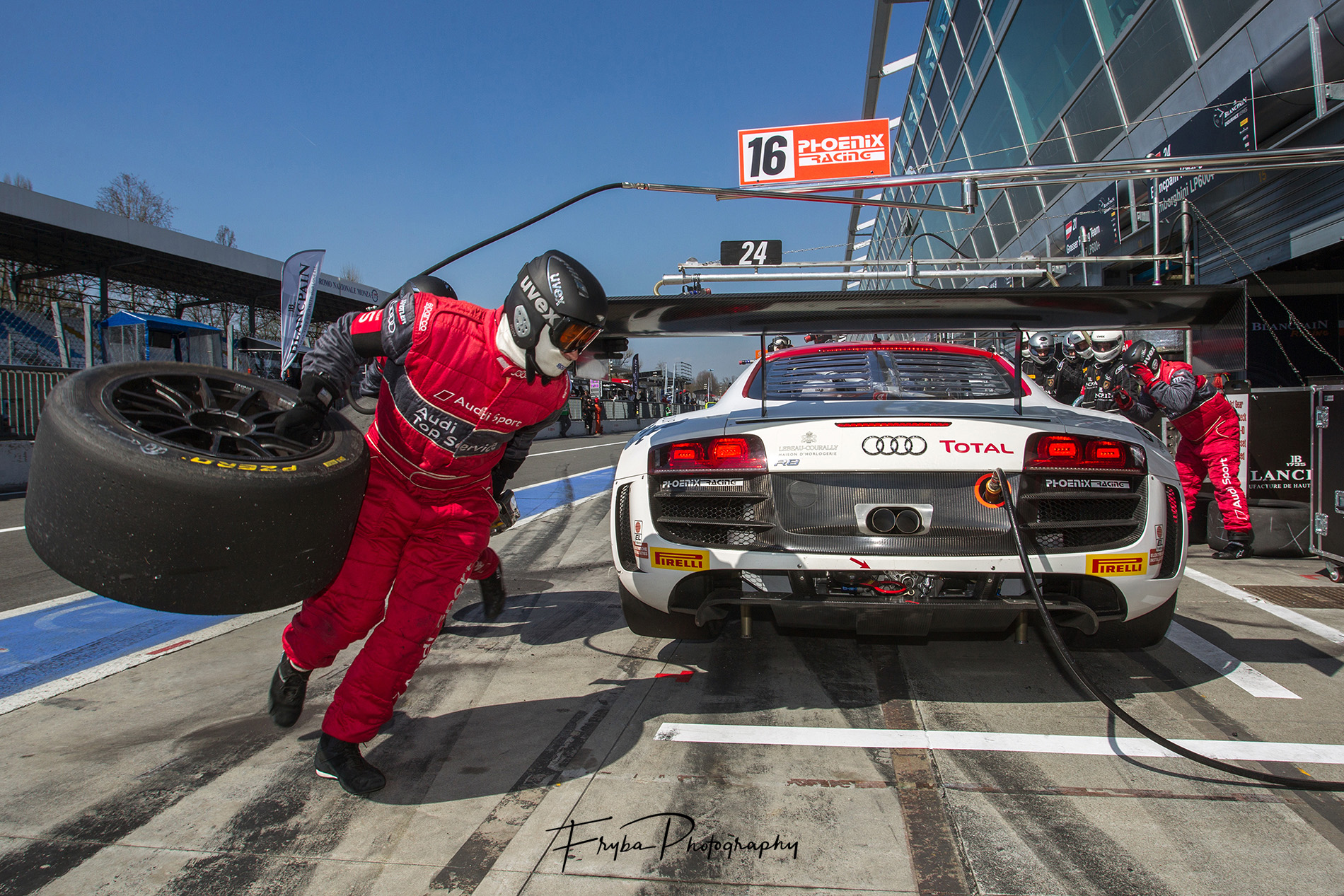 Blancpain-Endurance-Monza-2013-Audi